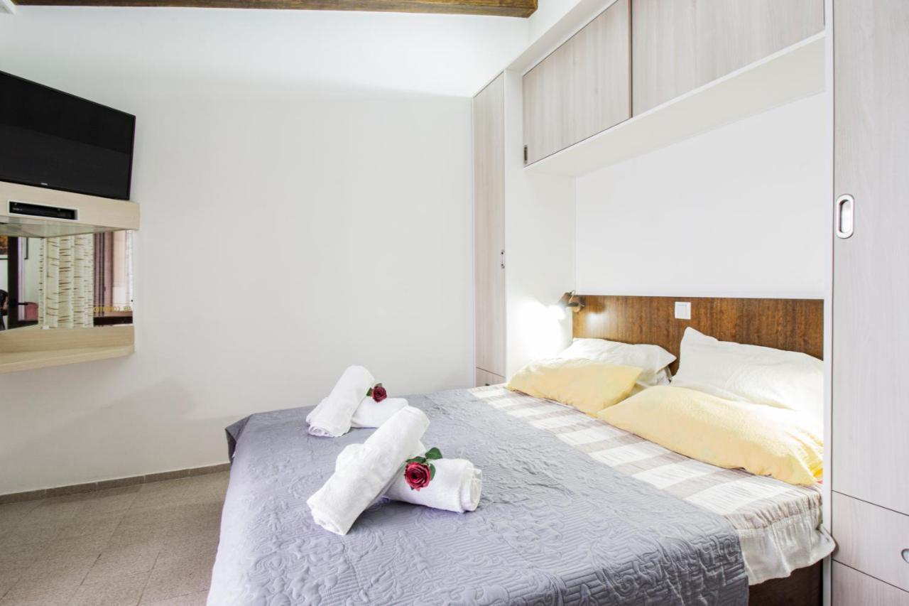 Apartament Galapagus Privat Beach & Boat Dock Metajna Zewnętrze zdjęcie
